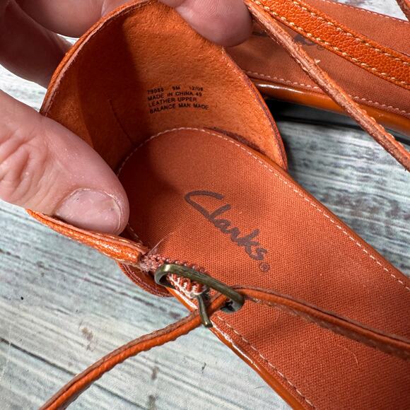 Clarks Women’s Leather Slingback Sandals Orange 9M Comfort Low Wedge Peep Toe - Picture 4 of 5